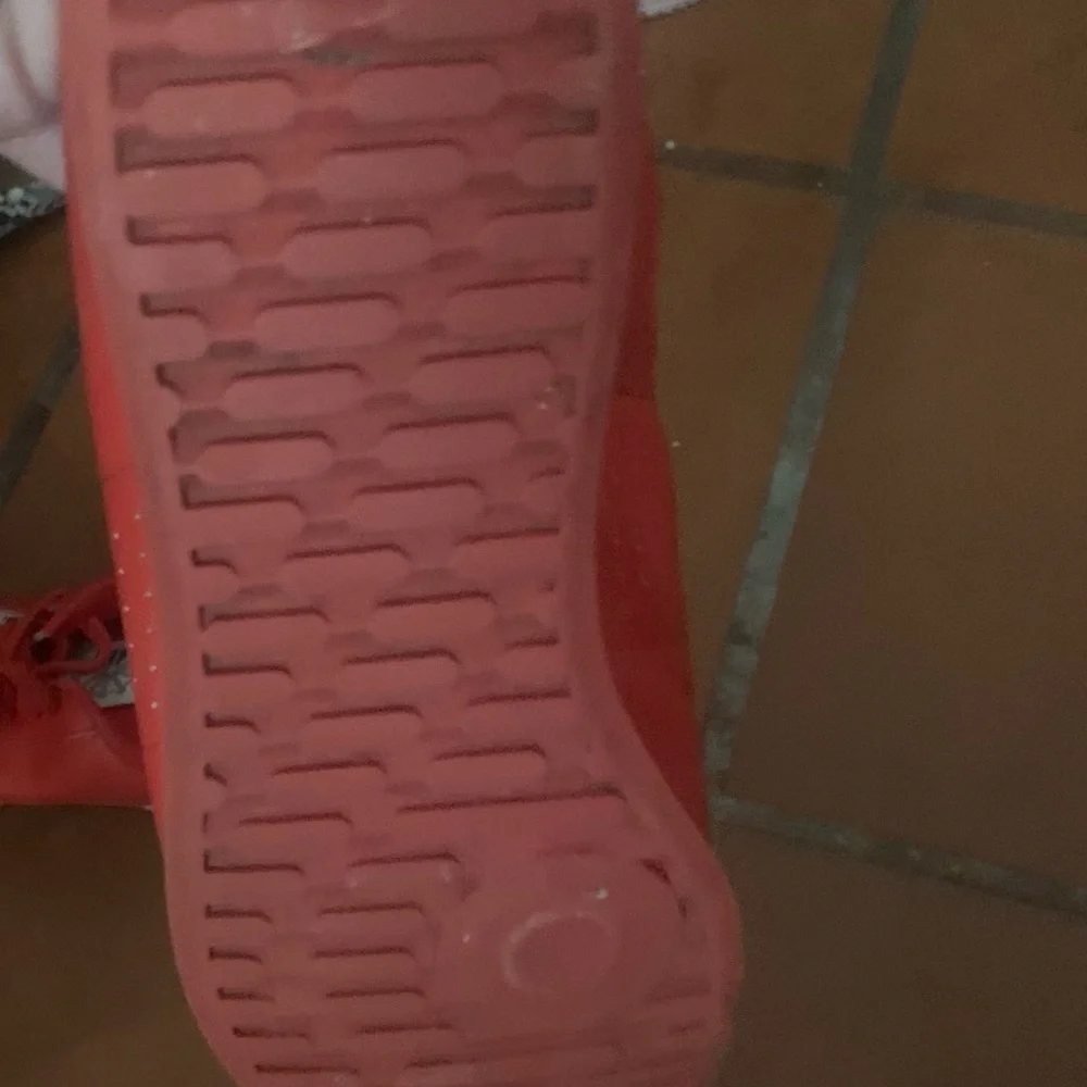 Reebok - Picture 4 of 4
